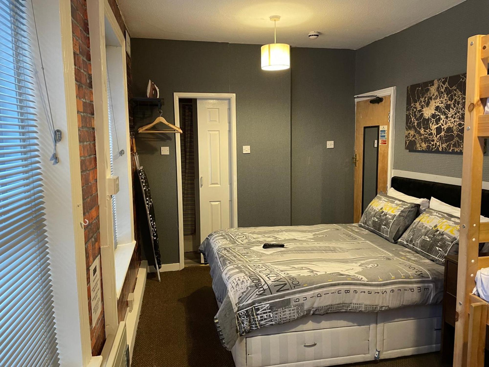 Hotel Bromptons Blackpool Esterno foto