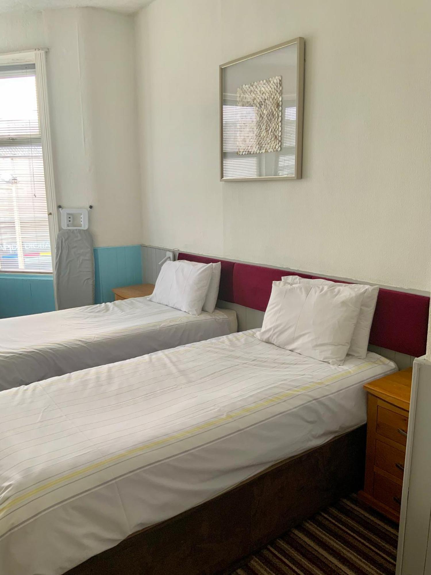 Hotel Bromptons Blackpool Esterno foto